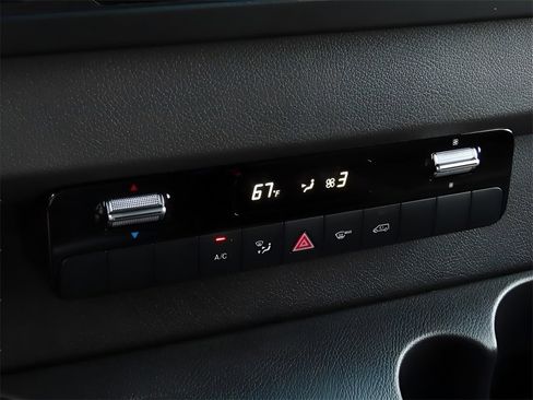 Used 2024 Mercedes-Benz Sprinter 3500 image 35