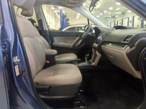 Used 2018 Subaru Forester 2.5i Limited AWD/4WD image 17