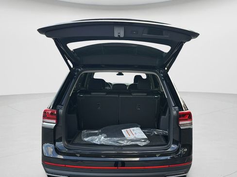 New 2026 Volkswagen Atlas SE image 22
