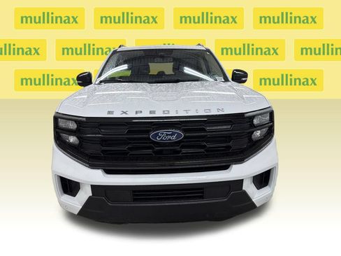 Certified 2025 Ford Expedition Active RWD image 15