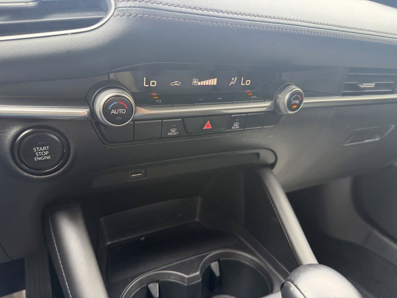 Used 2021 MAZDA MAZDA3 s FWD image 19