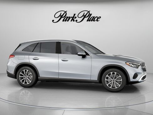 Used 2026 Mercedes-Benz GLC 300 4MATIC image 29