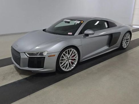Used 2017 Audi R8 V10 image 1