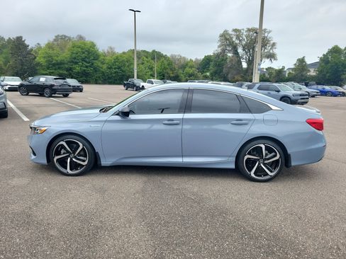 Used 2022 Honda Accord Sport image 2