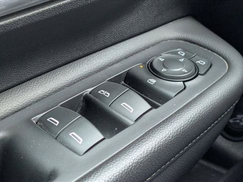 Used 2022 GMC Terrain SLE w/ Driver Convenience Package FWD image 5