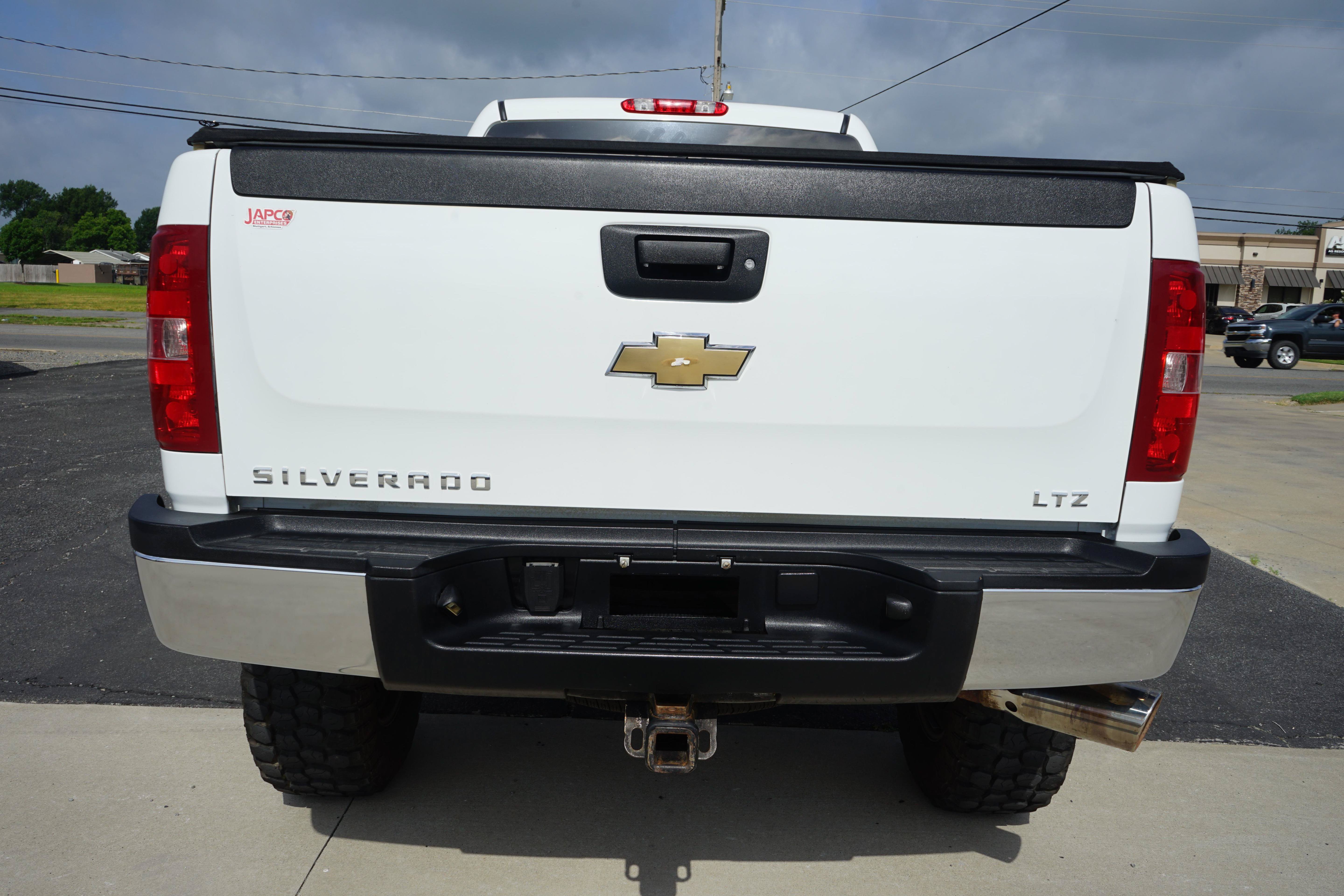 Used 2007 Chevrolet Silverado 2500 LTZ AWD/4WD image 4