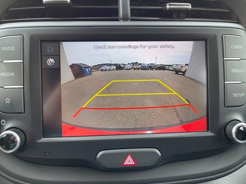 Used 2023 Kia Soul LX w/ LX Technology Package FWD image 20