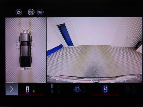 Used 2024 GMC Canyon AT4X image 15