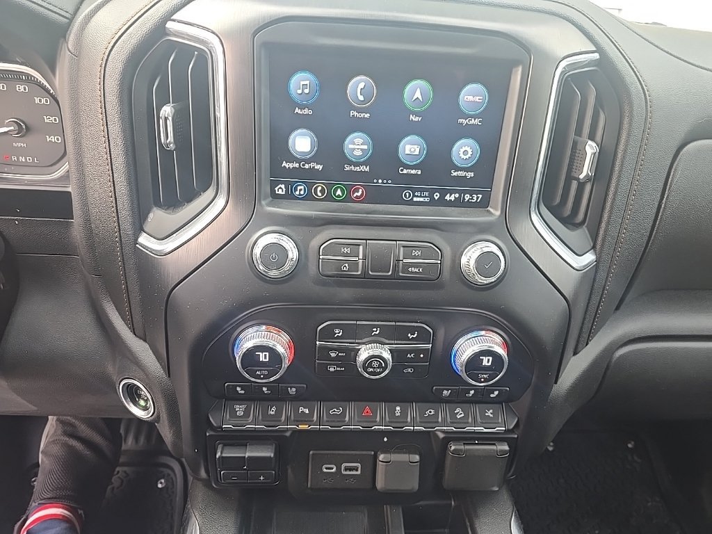 Used 2023 GMC Sierra 3500 AT4 w/ AT4 Premium Plus Package AWD/4WD image 10