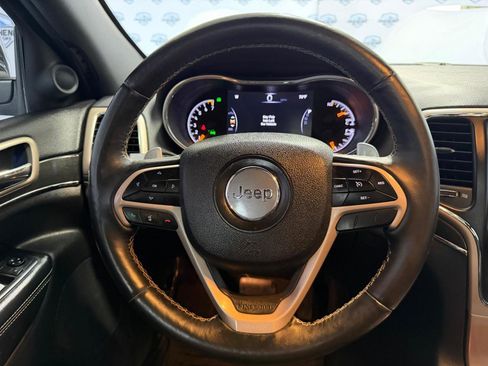 Used 2017 Jeep Grand Cherokee Limited w/ Luxury Group II image 29