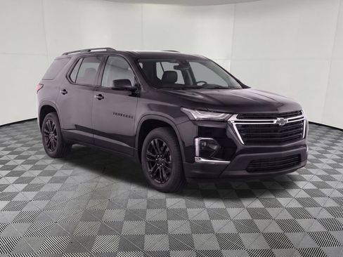 Certified 2023 Chevrolet Traverse LS w/ Midnight/Sport Edition AWD/4WD image 37