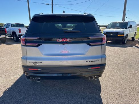 New 2026 GMC Acadia Elevation image 4