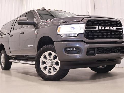 Used 2022 RAM 2500 Big Horn w/ Level C Equiment Group AWD/4WD image 41