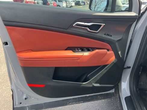 Certified 2024 Kia Sportage SX image 32