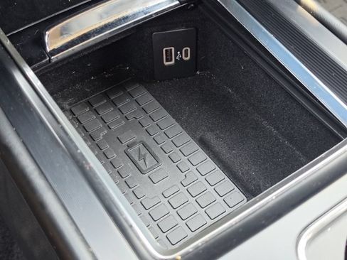 Used 2025 Lincoln Corsair AWD w/ Equipment Group 101A image 29