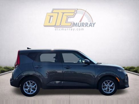 Used 2022 Kia Soul LX w/ Technology Package FWD image 6