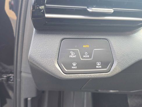 Used 2023 Volkswagen ID.4 S RWD image 25