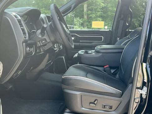 Used 2025 RAM 3500 Limited w/ Towing Technology Group AWD/4WD image 40