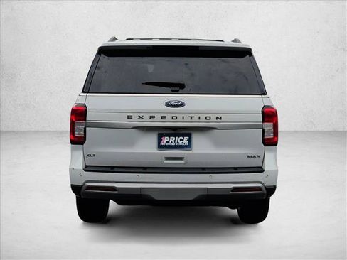 Used 2024 Ford Expedition Max XLT RWD image 6