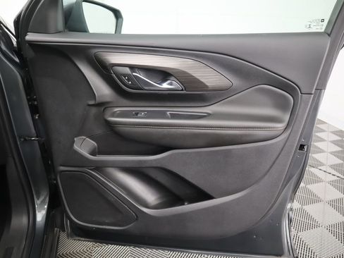 Used 2020 GMC Terrain SLT image 25