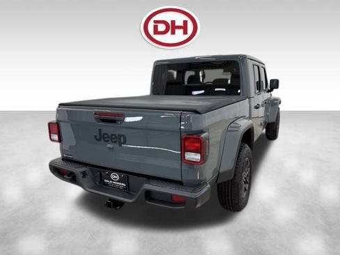 New 2026 Jeep Gladiator Sport AWD/4WD image 12