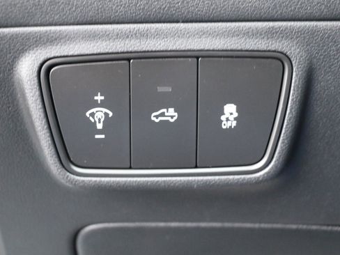 Used 2023 Hyundai Santa Cruz SEL Premium image 16