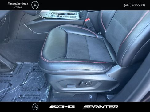 Used 2024 Ford Explorer ST-Line w/ Class IV Trailer Tow Package image 12