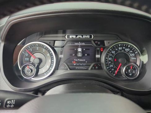 Used 2021 RAM 1500 Big Horn AWD/4WD image 9