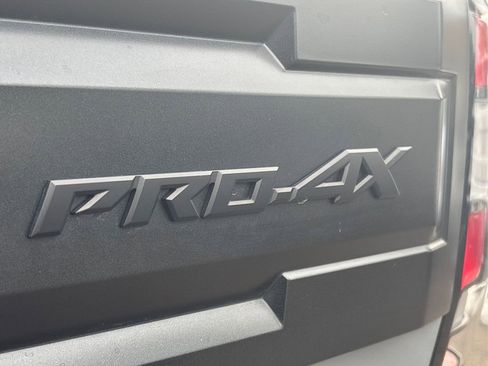 Certified 2025 Nissan Frontier PRO-4X image 13