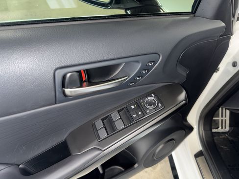 Used 2025 Lexus IS 350 F Sport RWD image 17