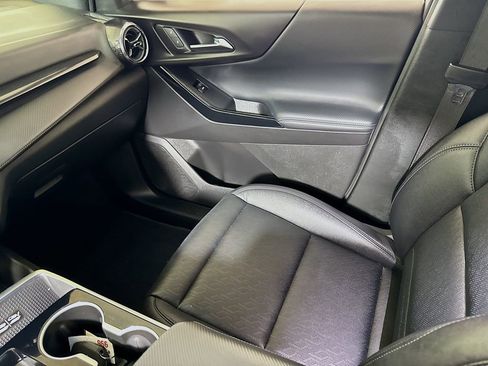 Certified 2025 Chevrolet Equinox LT w/ Convenience Package II image 21