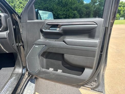 Used 2023 GMC Sierra 1500 SLT AWD/4WD image 12