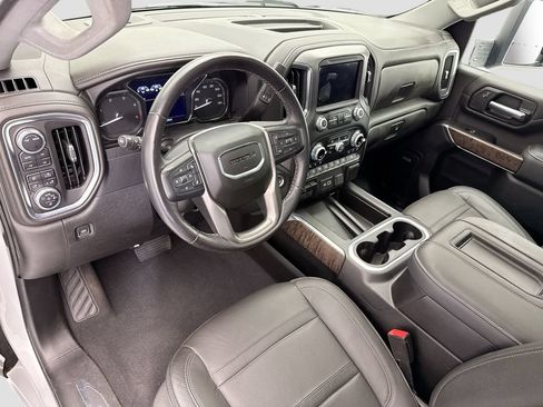 Used 2022 GMC Sierra 2500 Denali AWD/4WD image 9
