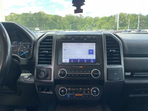 Used 2021 Ford Expedition Platinum AWD/4WD image 10