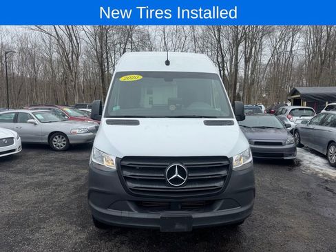 Used 2020 Mercedes-Benz Sprinter 2500 image 2