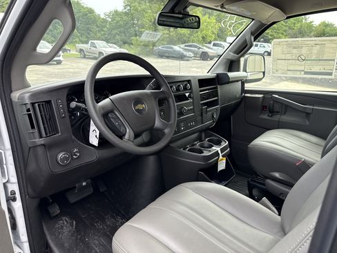 New 2025 Chevrolet Express 3500 w/ Driver Convenience Package RWD image 11