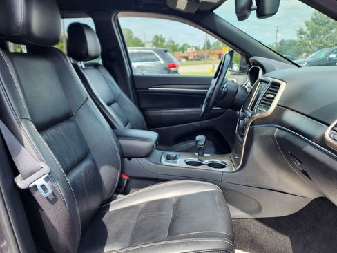 Used 2014 Jeep Grand Cherokee Limited AWD/4WD image 19