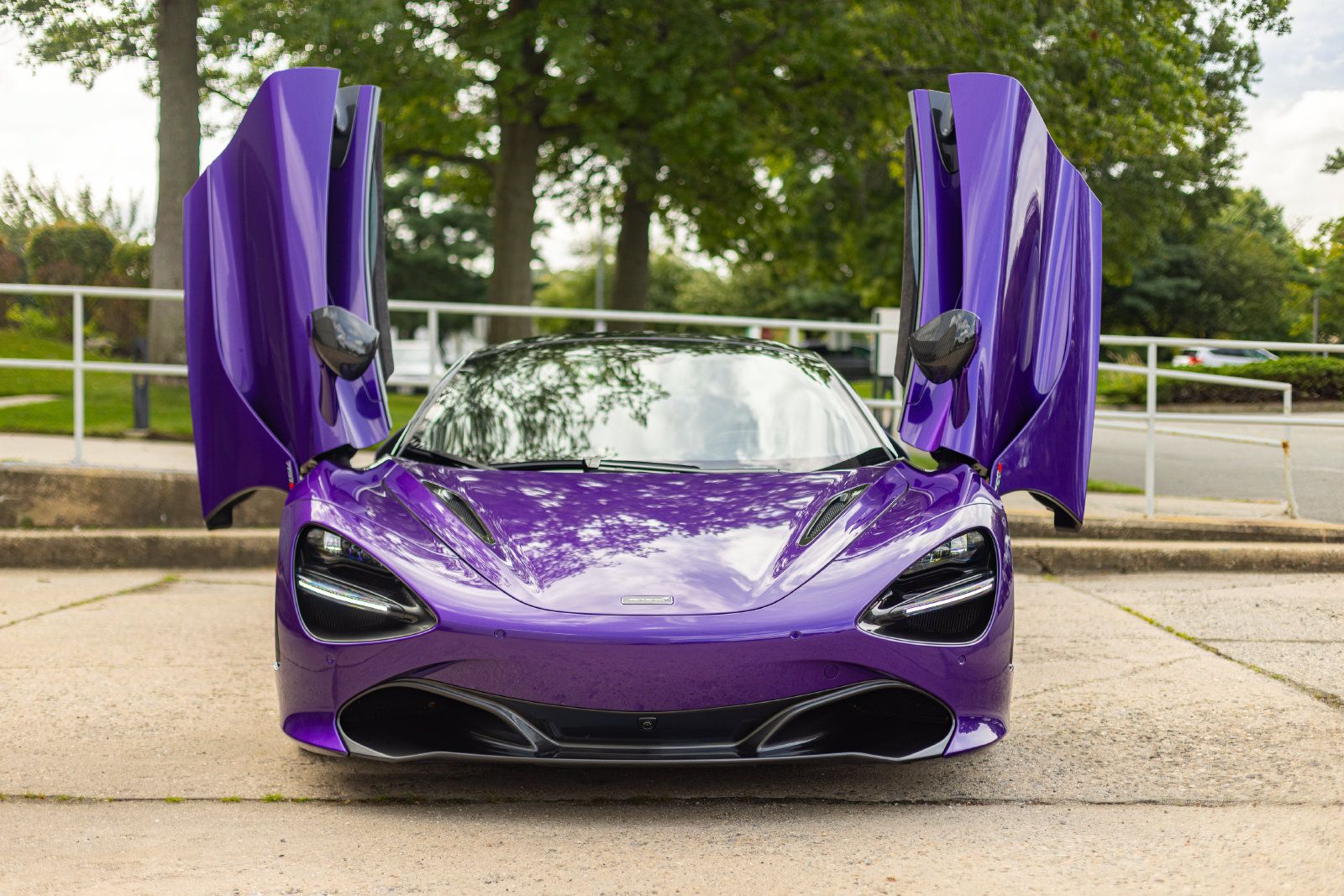 Used 2020 McLaren 720S Performance RWD image 32