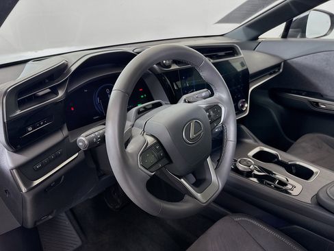 Used 2023 Lexus RZ 450e Premium w/ Accessory Package (2T) image 9