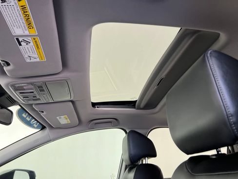 Used 2022 Honda CR-V Touring image 23