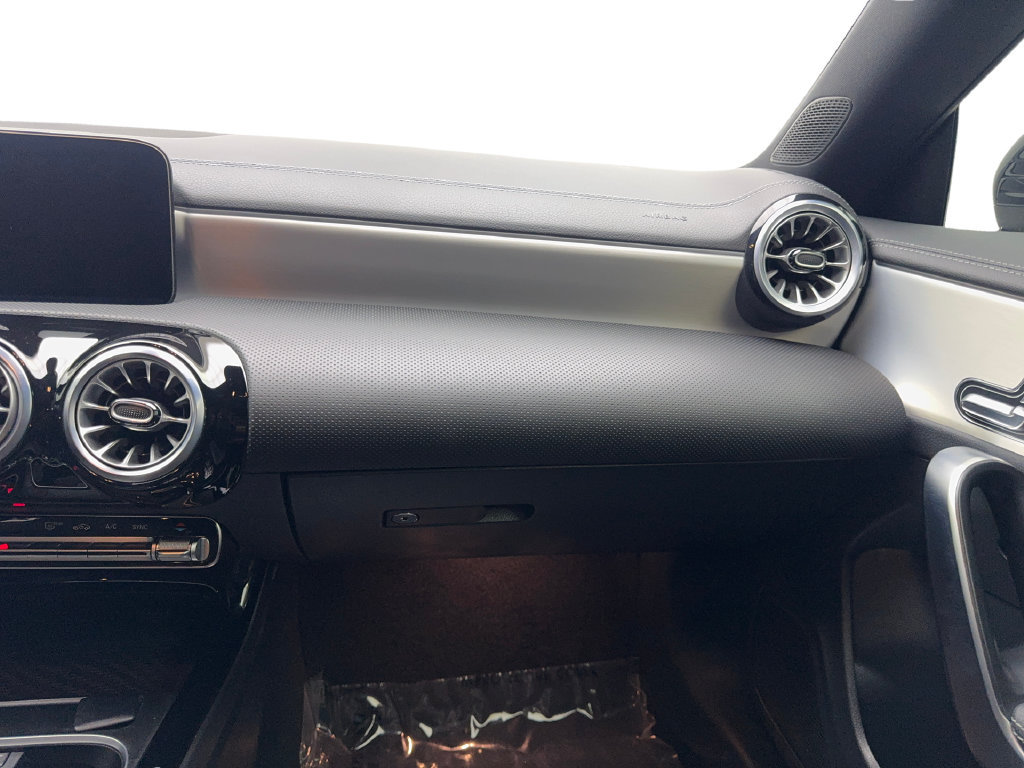 Used 2025 Mercedes-Benz CLA 250 image 57