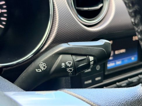 Used 2017 Ford Mustang GT RWD image 30