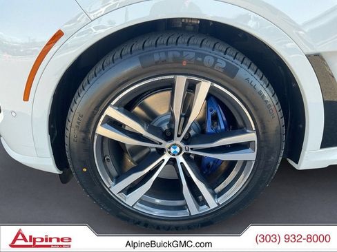Used 2023 BMW X7 xDrive40i w/ M Sport Package AWD/4WD image 14