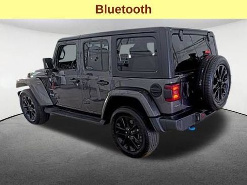 Used 2023 Jeep Wrangler Unlimited Sahara w/ Dual Top Group AWD/4WD image 8