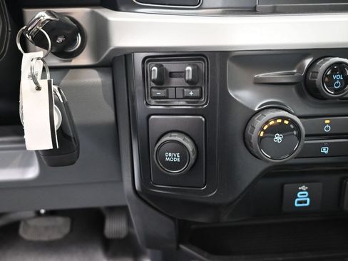 New 2026 Ford F600 2WD Regular Cab Super Duty w/ XL Chrome Package image 18