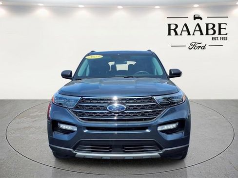Used 2023 Ford Explorer XLT w/ Equipment Group 202A AWD/4WD image 2