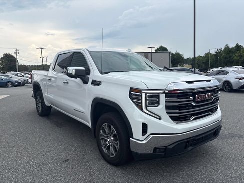 Used 2025 GMC Sierra 1500 SLT AWD/4WD image 11