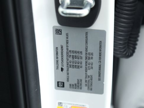 Used 2024 Cadillac Escalade ESV V w/ LPO, ONYX Package image 42