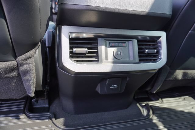 Used 2025 Ford F450 Platinum w/ FX4 Off-Road Package AWD/4WD image 63