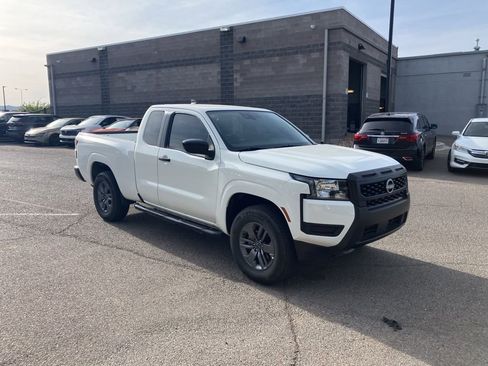 Used 2025 Nissan Frontier S image 1